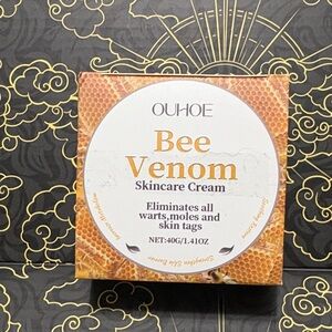 Bee Venom Skincare Cream - White and Gold